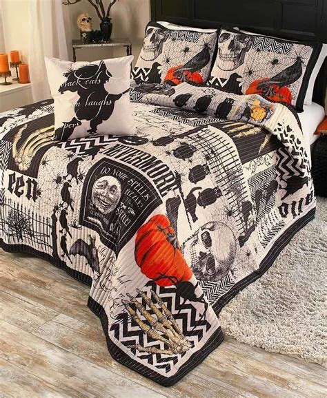 <strong>Halloween</strong> Duvet Cover Set Queen,3 Pieces Black Skull Pumpkin <strong>Comforter</strong> Cover Set with 2 Pillowcases Ghost Festival Themed <strong>Bedding</strong> Set Queen90 x90(Not <strong>Comforter</strong>) 4. . Halloween comforter king